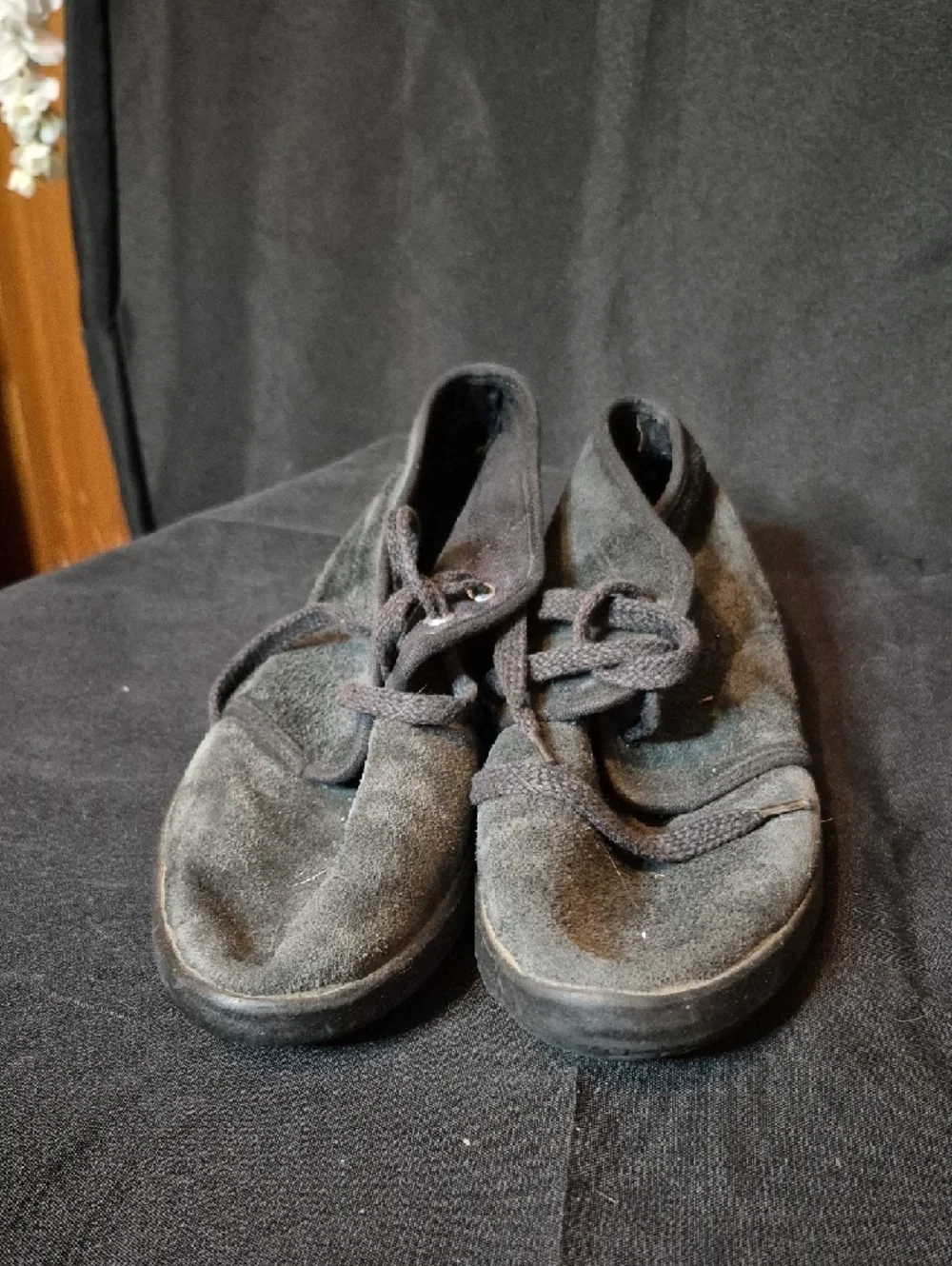 Black Suede Lace-Up Casual Shoes - Picture 2 of 7
